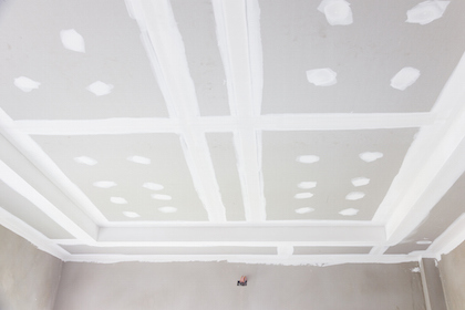build gypsum board ceiling in construction site